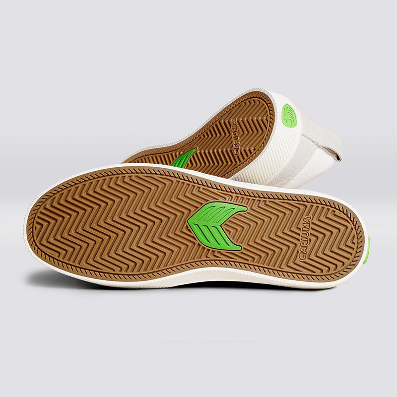 Cariuma Slip On - White